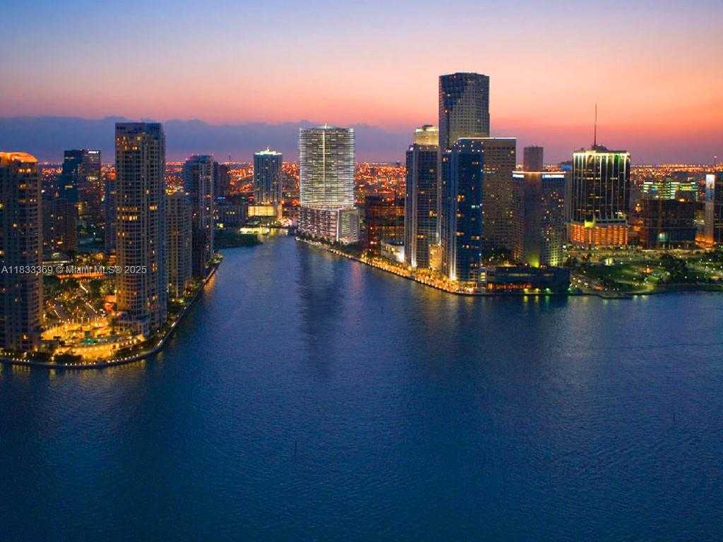 Small Image of 200 BISCAYNE BLVD WY #4512, Miami Number 17