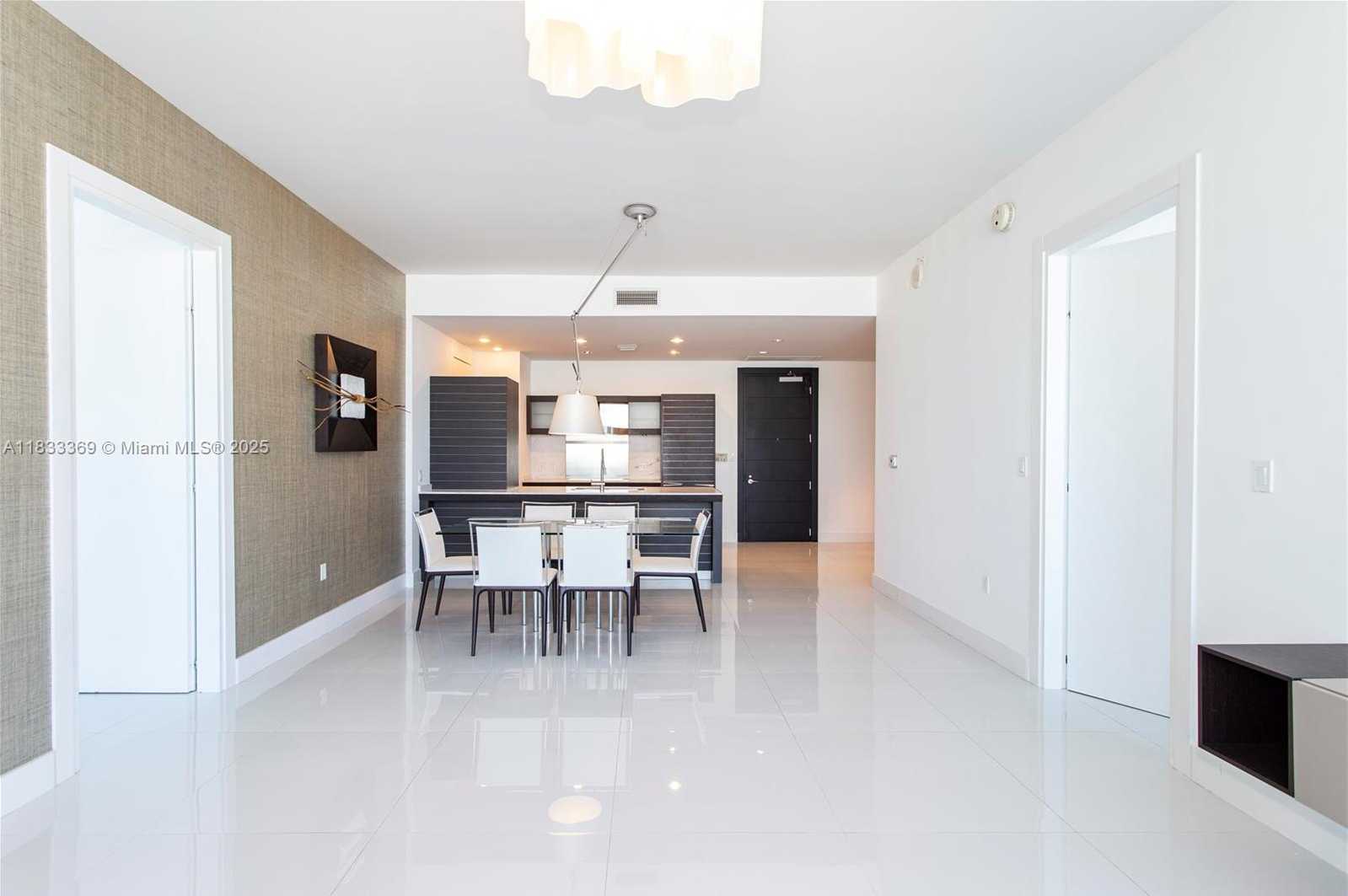 Small Image of 200 BISCAYNE BLVD WY #4512, Miami Number 8