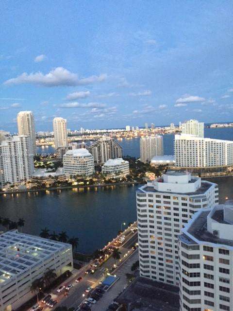 Small Image of 950 BRICKELL BAY DR #3006, Miami Number 6
