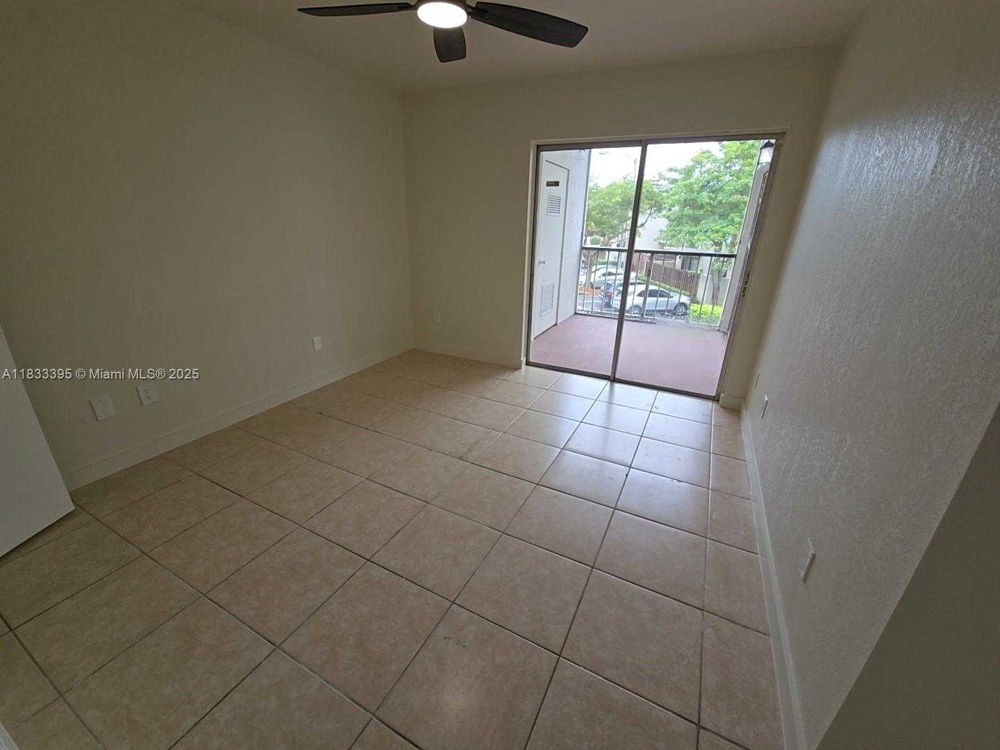 Small Image of 15340 SOUTH WEST 106TH TER #811, Miami Number 12