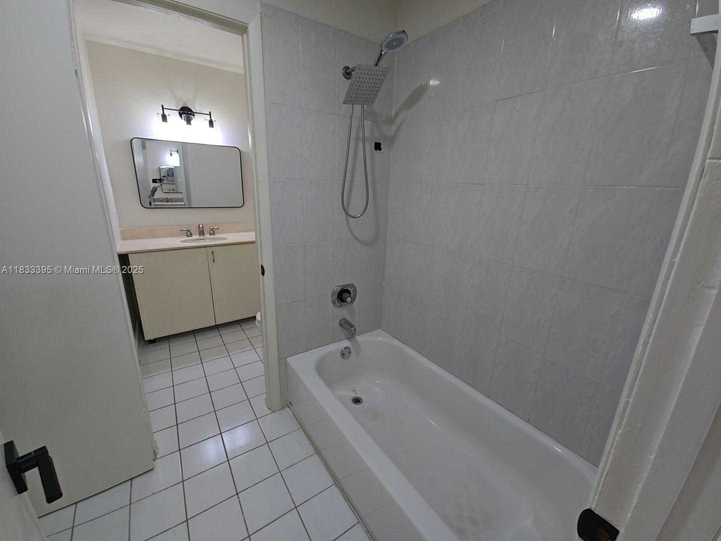 Small Image of 15340 SOUTH WEST 106TH TER #811, Miami Number 17