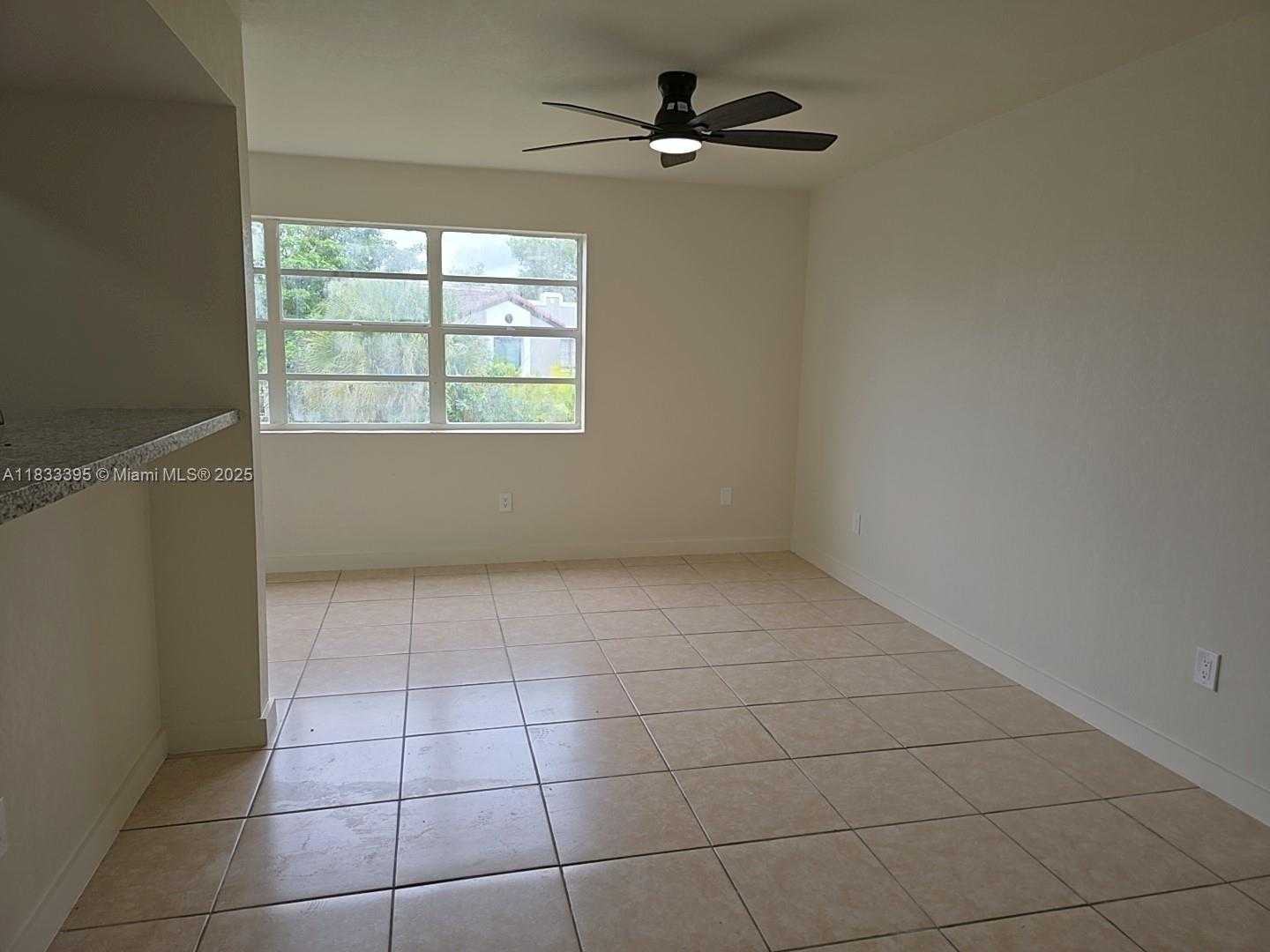 Small Image of 15340 SOUTH WEST 106TH TER #811, Miami Number 4