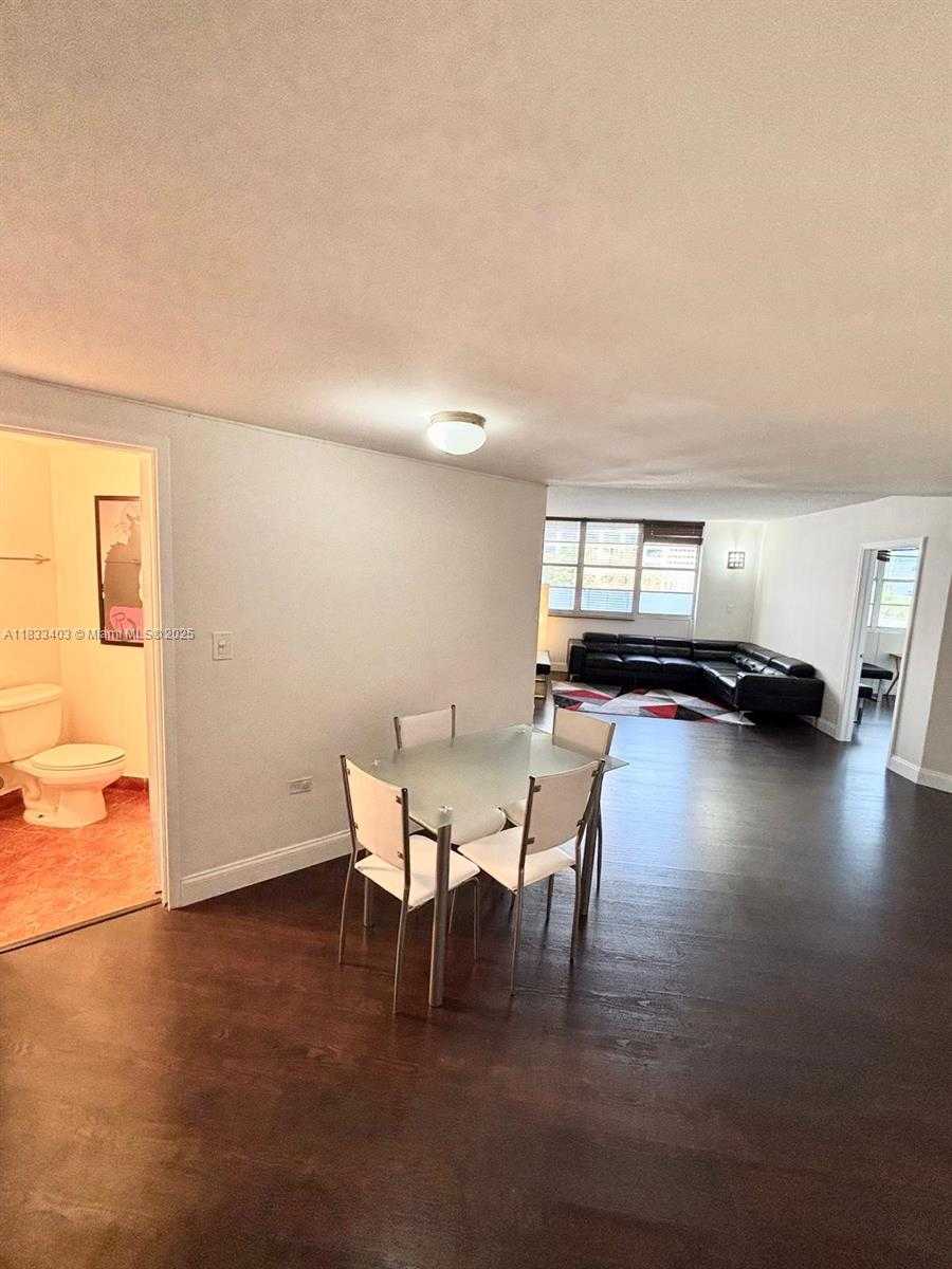 Small Image of 801 BRICKELL BAY DR #362, Miami Number 15