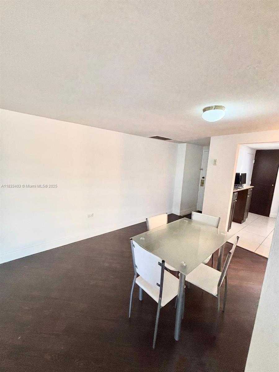 Small Image of 801 BRICKELL BAY DR #362, Miami Number 16