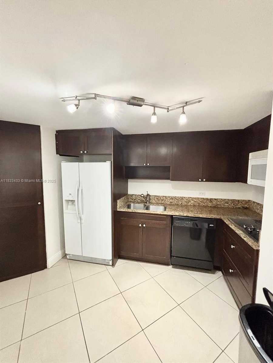 Small Image of 801 BRICKELL BAY DR #362, Miami Number 22