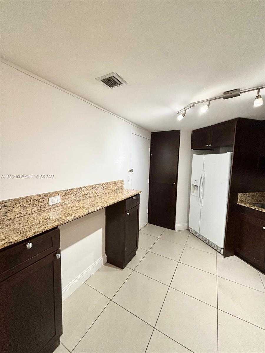 Small Image of 801 BRICKELL BAY DR #362, Miami Number 23