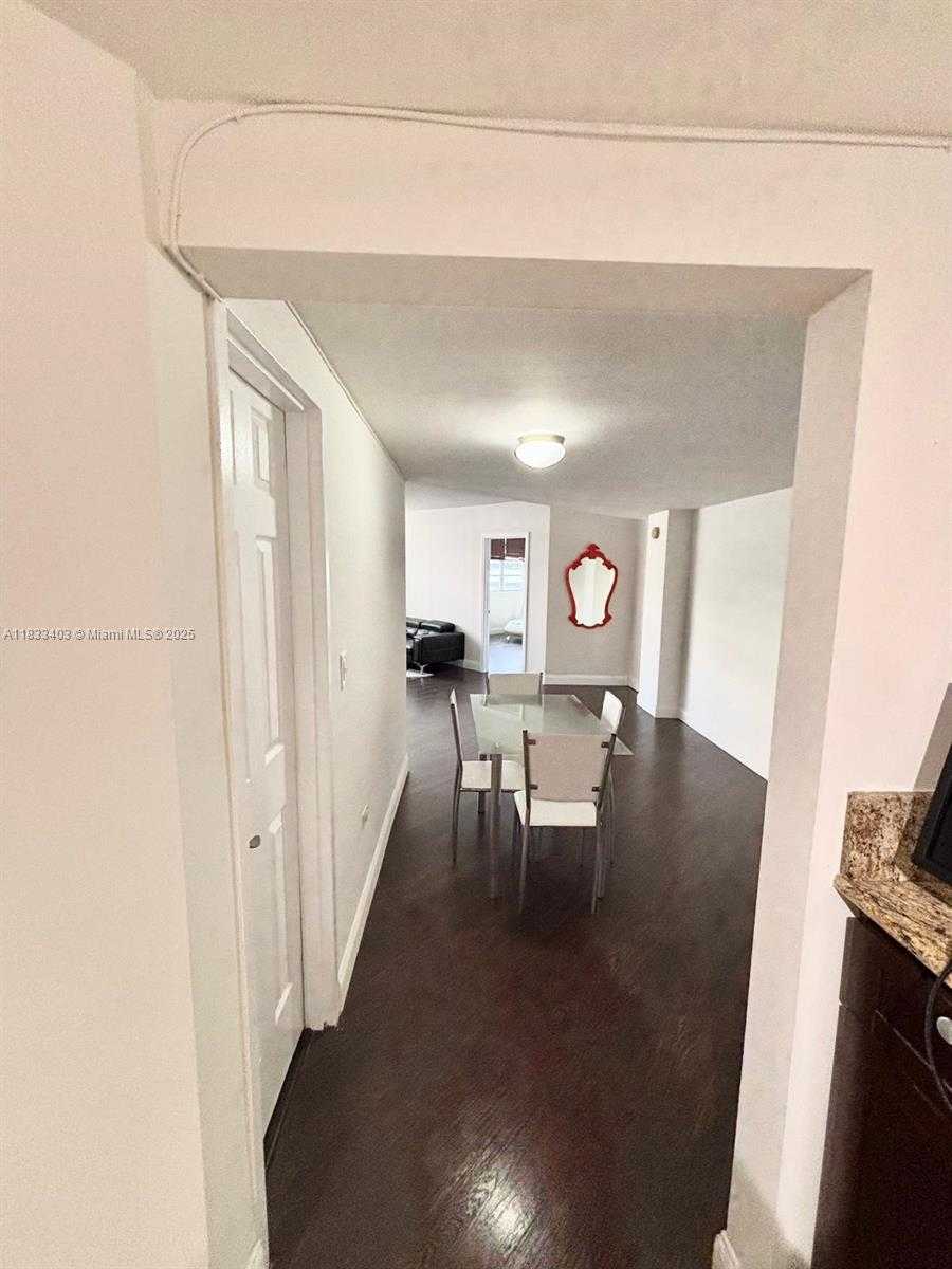 Small Image of 801 BRICKELL BAY DR #362, Miami Number 26