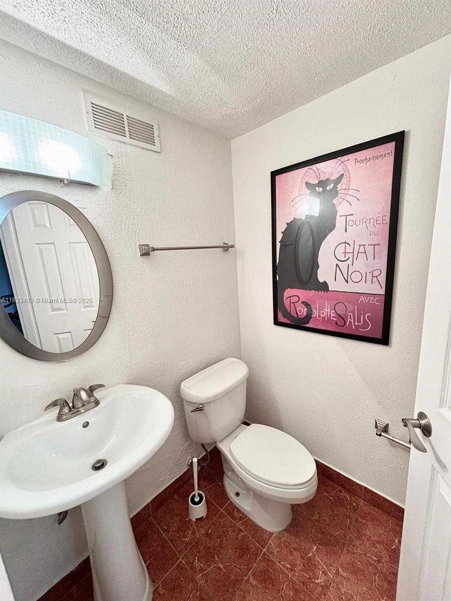 Small Image of 801 BRICKELL BAY DR #362, Miami Number 27