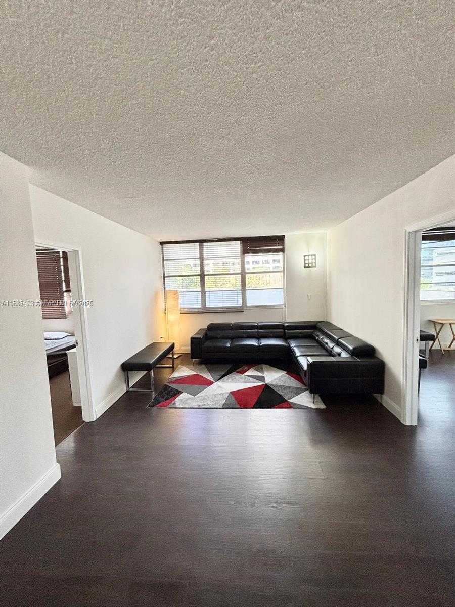 Small Image of 801 BRICKELL BAY DR #362, Miami Number 3