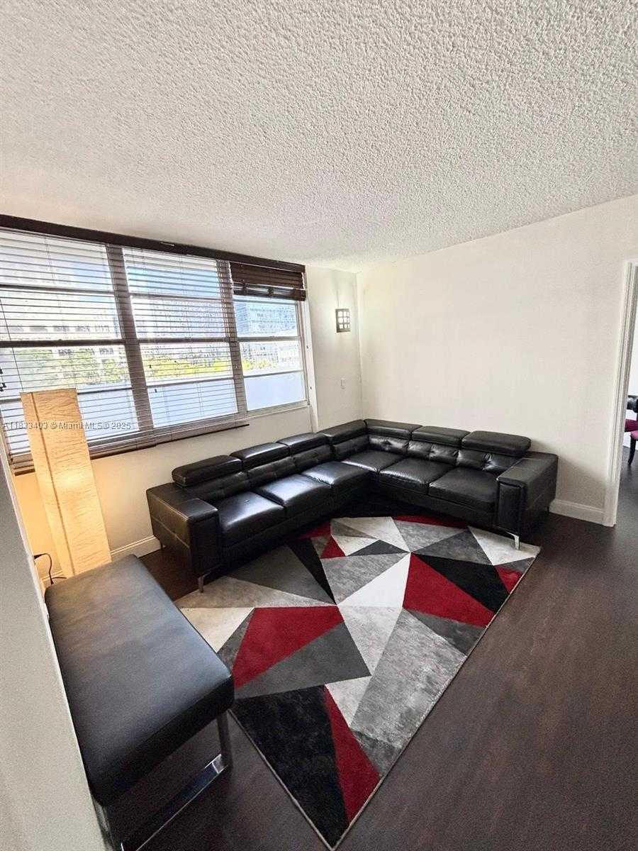 Small Image of 801 BRICKELL BAY DR #362, Miami Number 41
