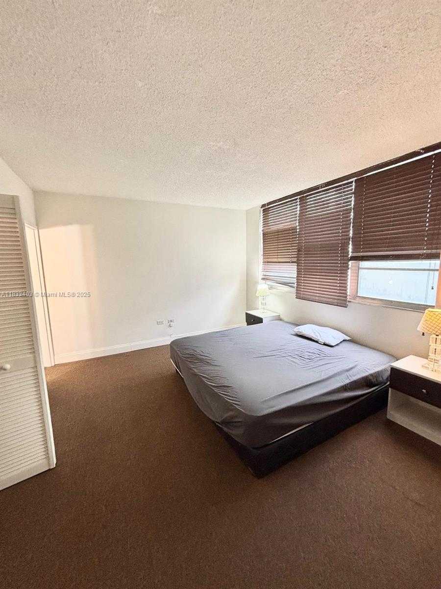 Small Image of 801 BRICKELL BAY DR #362, Miami Number 43