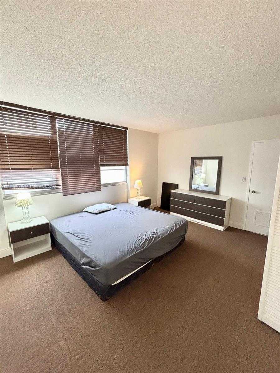 Small Image of 801 BRICKELL BAY DR #362, Miami Number 44