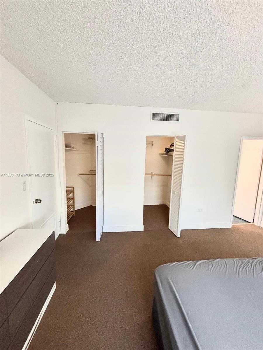 Small Image of 801 BRICKELL BAY DR #362, Miami Number 45