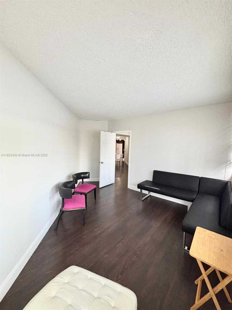 Small Image of 801 BRICKELL BAY DR #362, Miami Number 5