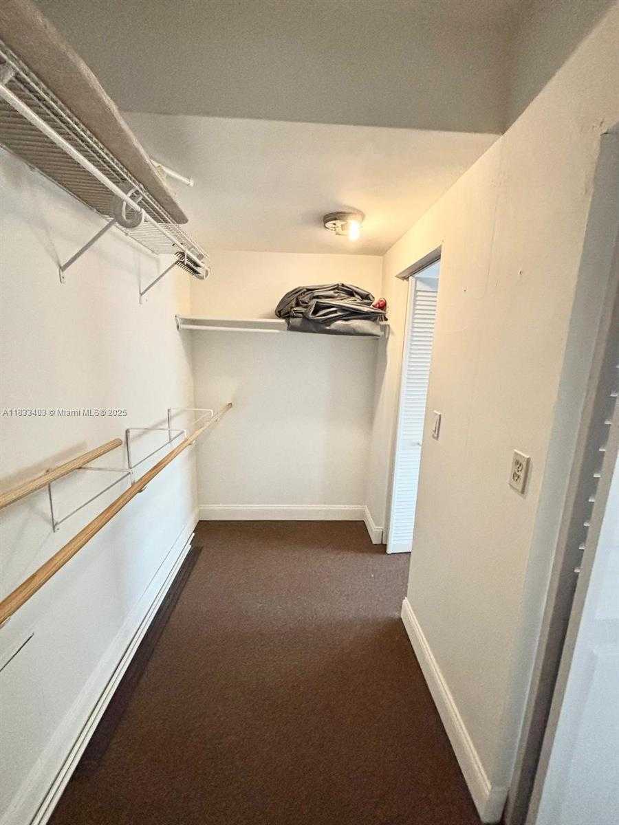 Small Image of 801 BRICKELL BAY DR #362, Miami Number 52