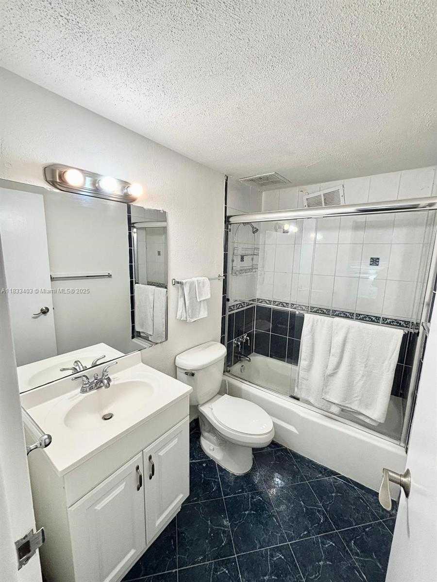 Small Image of 801 BRICKELL BAY DR #362, Miami Number 54