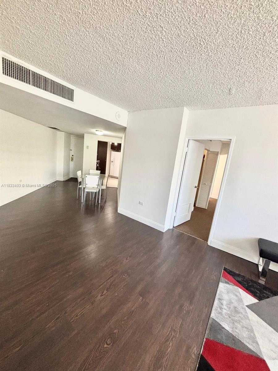 Small Image of 801 BRICKELL BAY DR #362, Miami Number 58