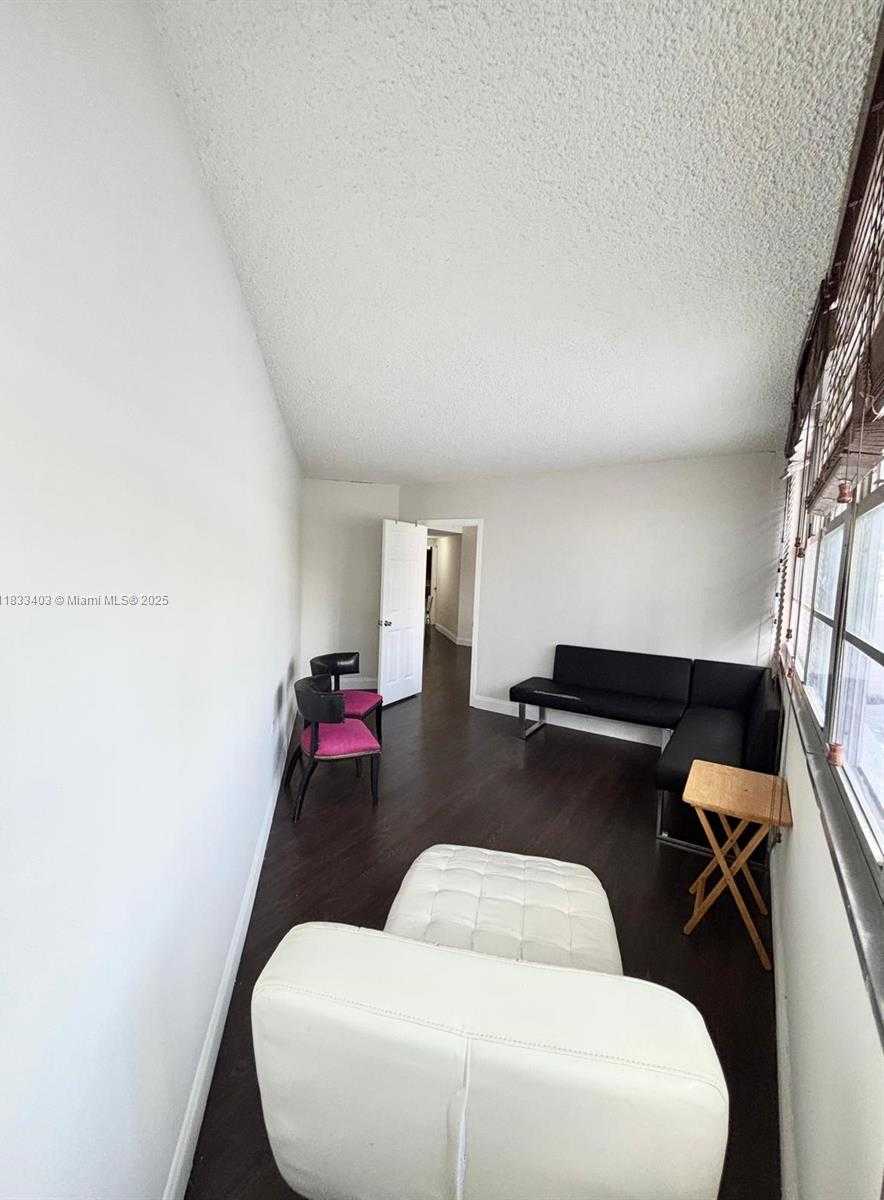 Small Image of 801 BRICKELL BAY DR #362, Miami Number 61