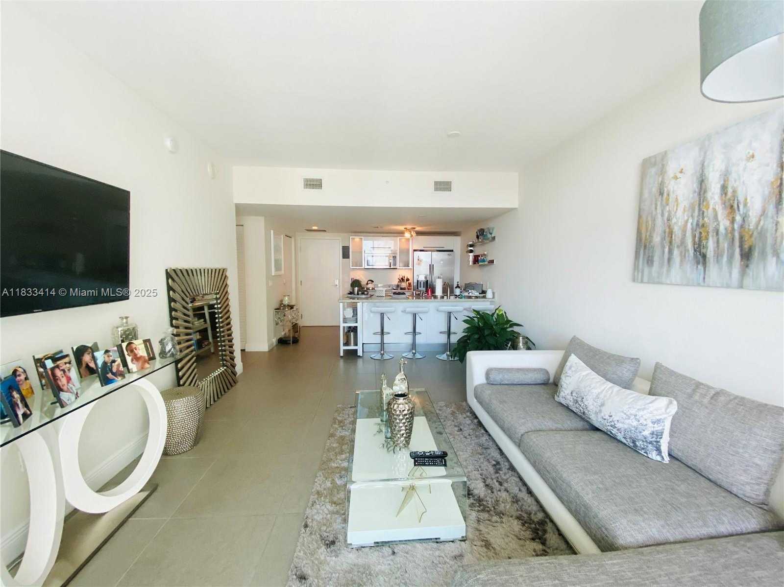 Small Image of 185 SOUTH WEST 7TH ST #2214, Miami Number 2