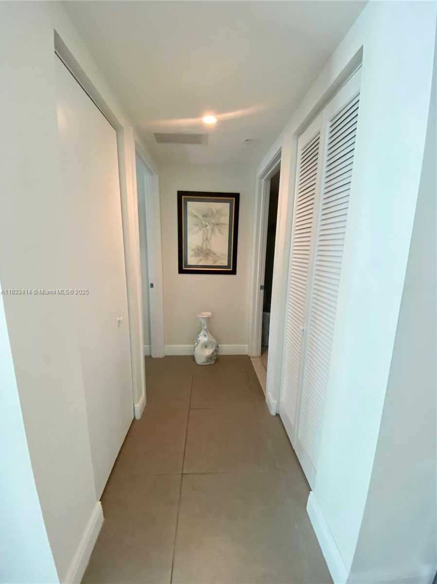 Small Image of 185 SOUTH WEST 7TH ST #2214, Miami Number 9