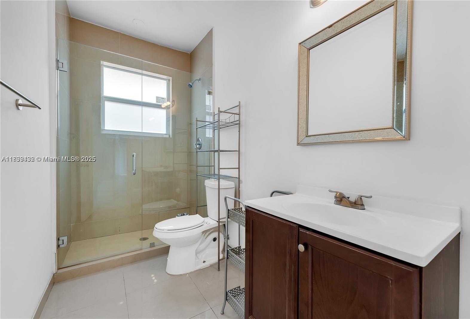 Small Image of 501 90TH ST, Surfside Number 10