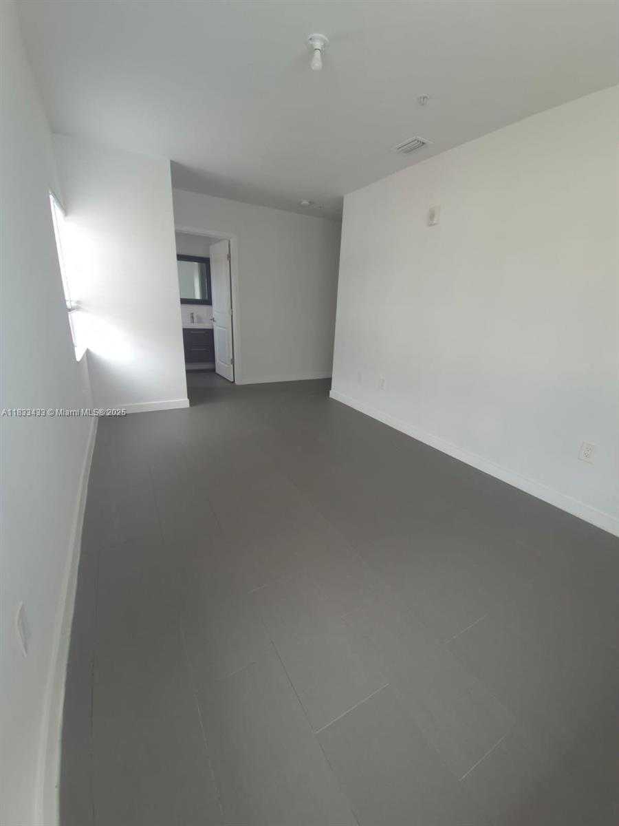 Small Image of 1211 EUCLID AVE #11, Miami Beach Number 10