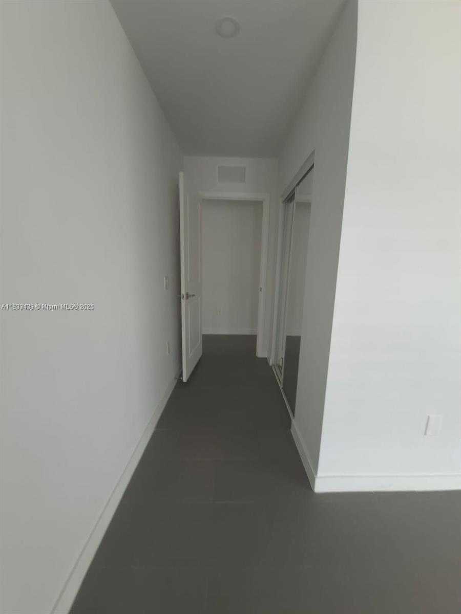 Small Image of 1211 EUCLID AVE #11, Miami Beach Number 14