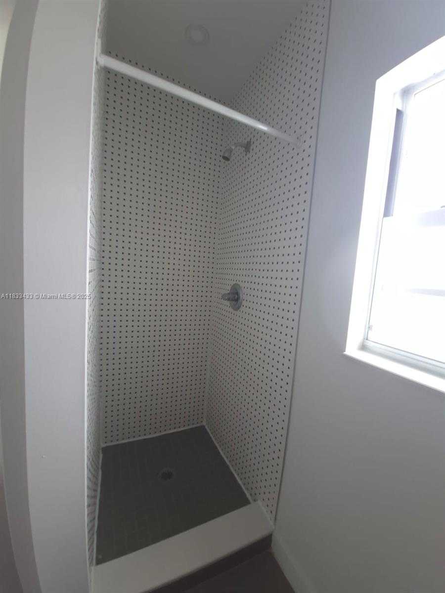 Small Image of 1211 EUCLID AVE #11, Miami Beach Number 19