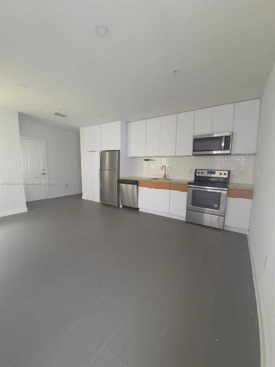Small Image of 1211 EUCLID AVE #11, Miami Beach Number 5