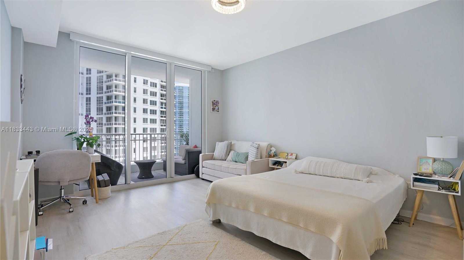 Small Image of 801 BRICKELL KEY BLVD #2210, Miami Number 12