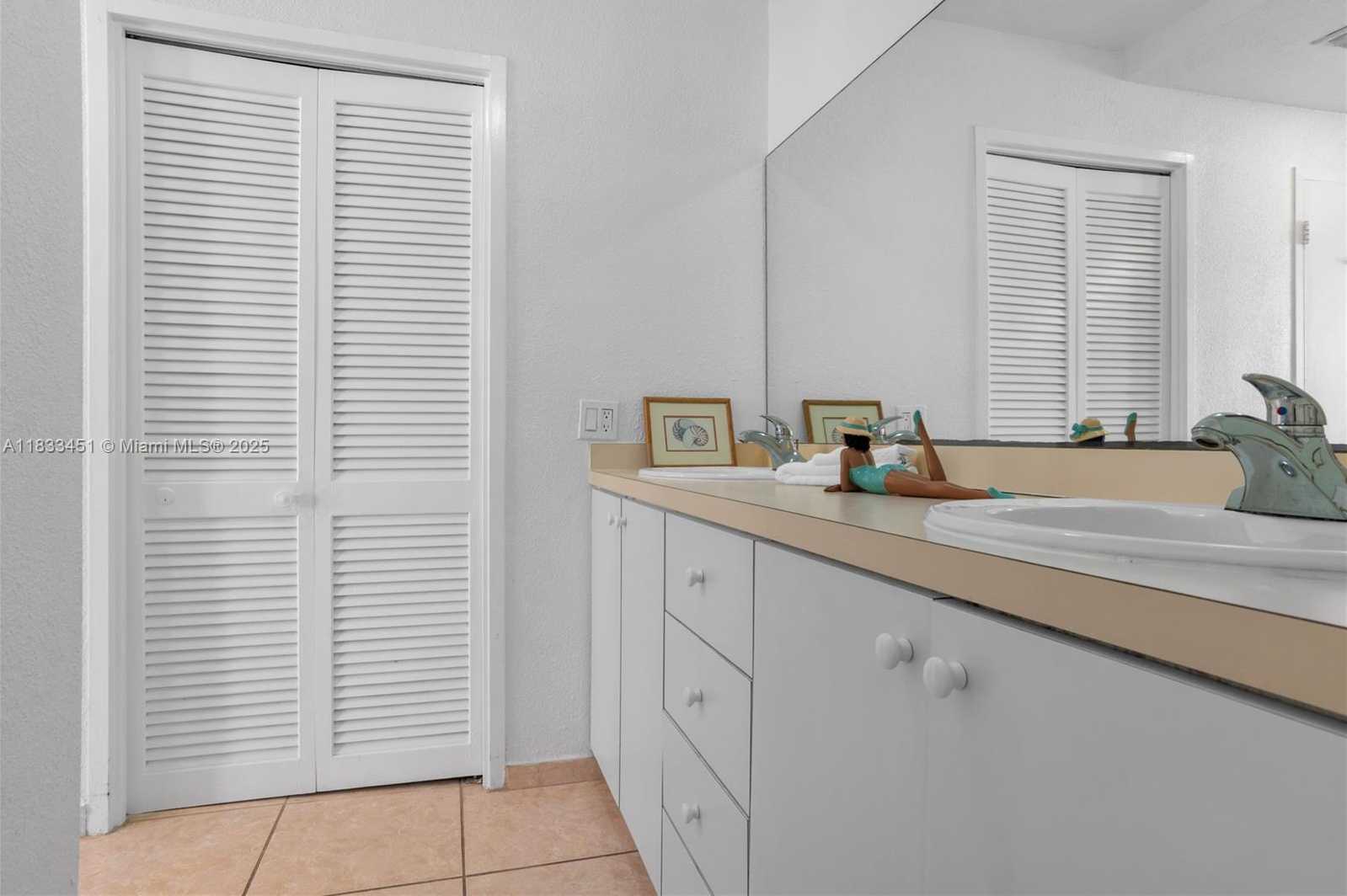 Small Image of 3505 SOUTH OCEAN DR #208, Hollywood Number 18