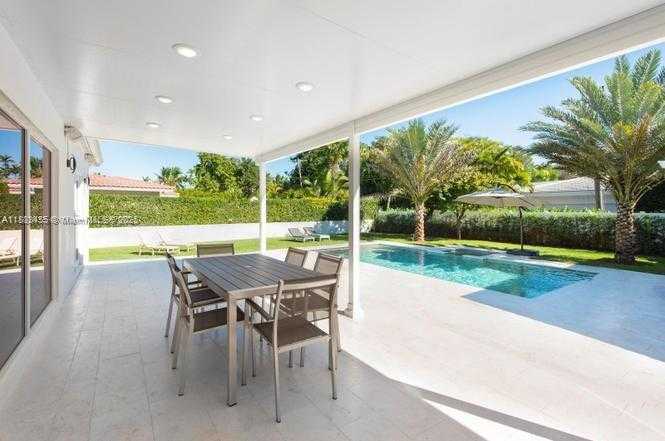 Small Image of 9811 NORTH EAST 4TH AVE RD, Miami Shores Number 5