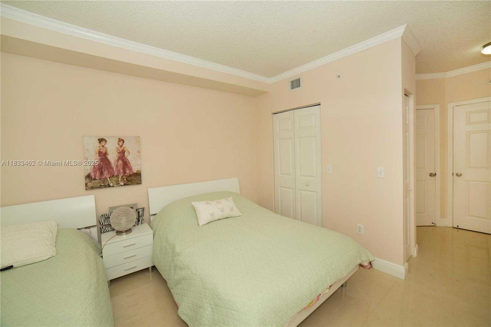Small Image of 17100 NORTH BAY RD #1816, Sunny Isles Beach Number 18