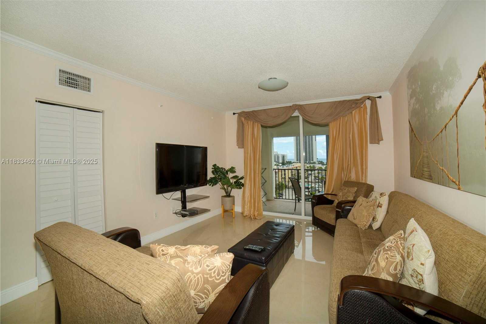Small Image of 17100 NORTH BAY RD #1816, Sunny Isles Beach Number 24