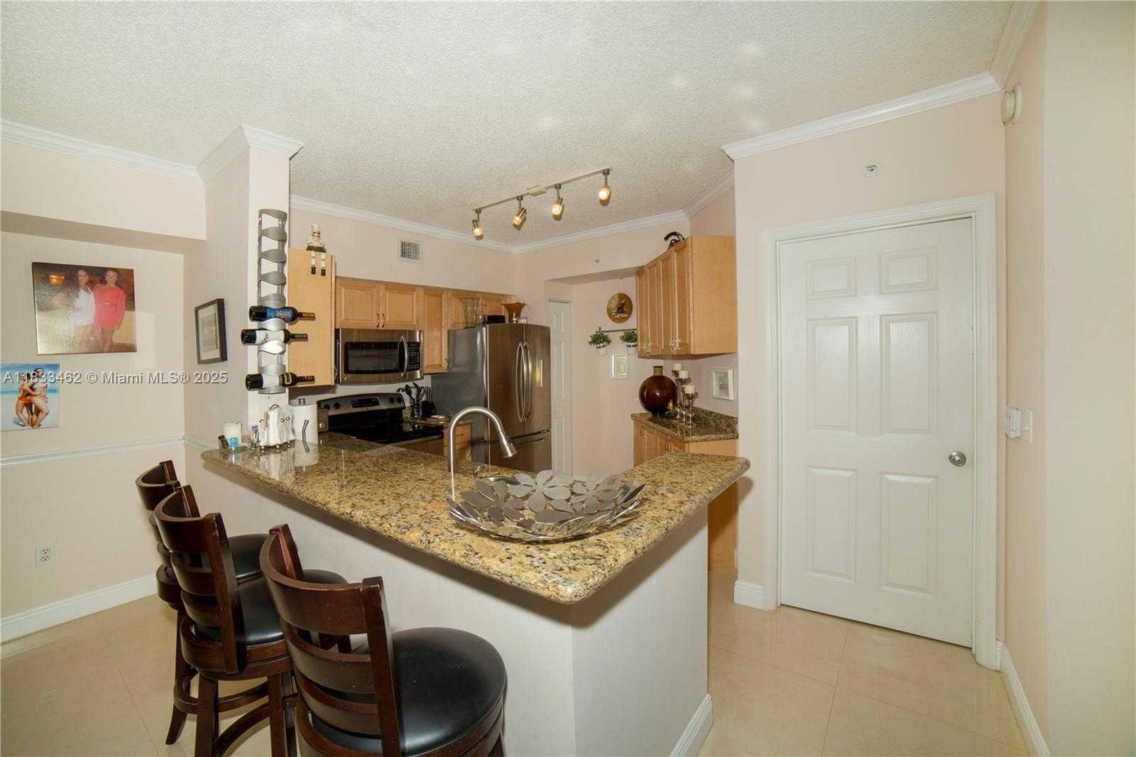 Small Image of 17100 NORTH BAY RD #1816, Sunny Isles Beach Number 33