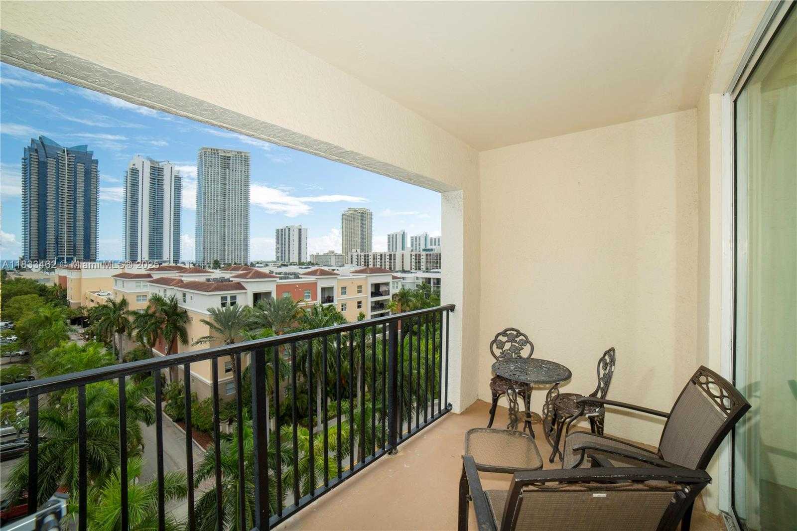 Small Image of 17100 NORTH BAY RD #1816, Sunny Isles Beach Number 6