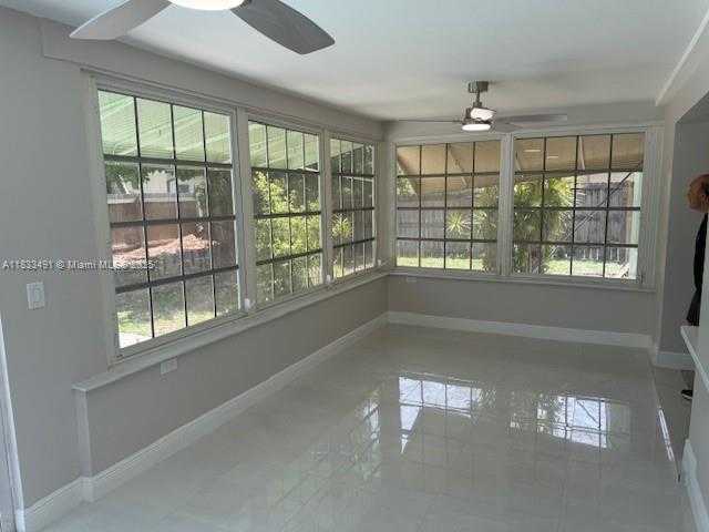 Small Image of 917 SOUTH EAST 15TH CT, Deerfield Beach Number 16