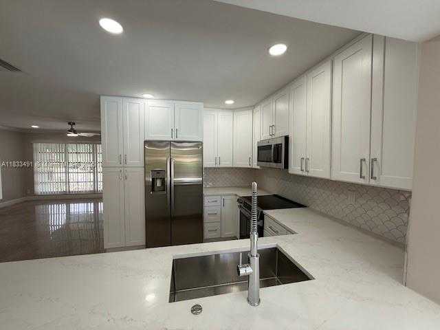 Small Image of 917 SOUTH EAST 15TH CT, Deerfield Beach Number 3