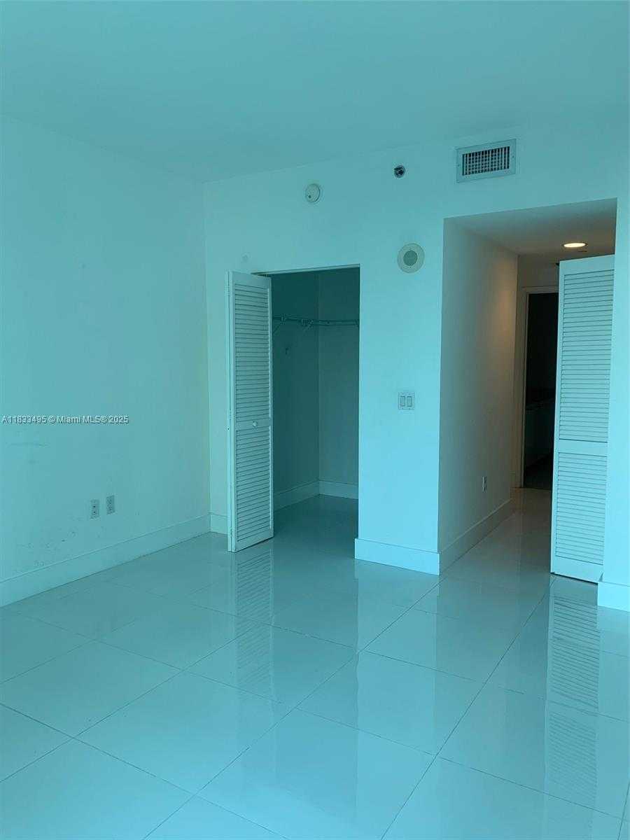 Small Image of 951 BRICKELL AVE #2311, Miami Number 16