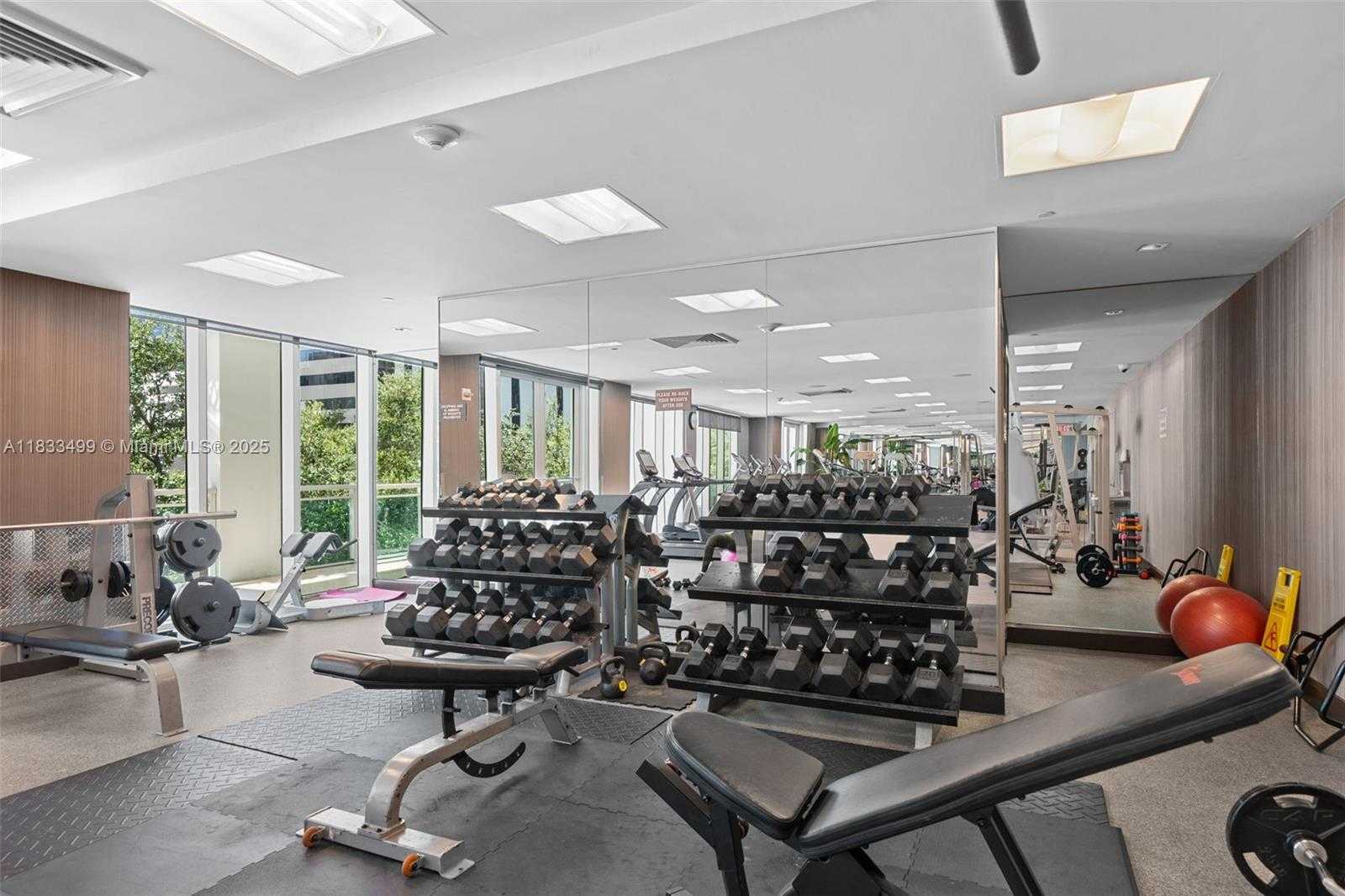 Small Image of 951 BRICKELL AVE #3505, Miami Number 12