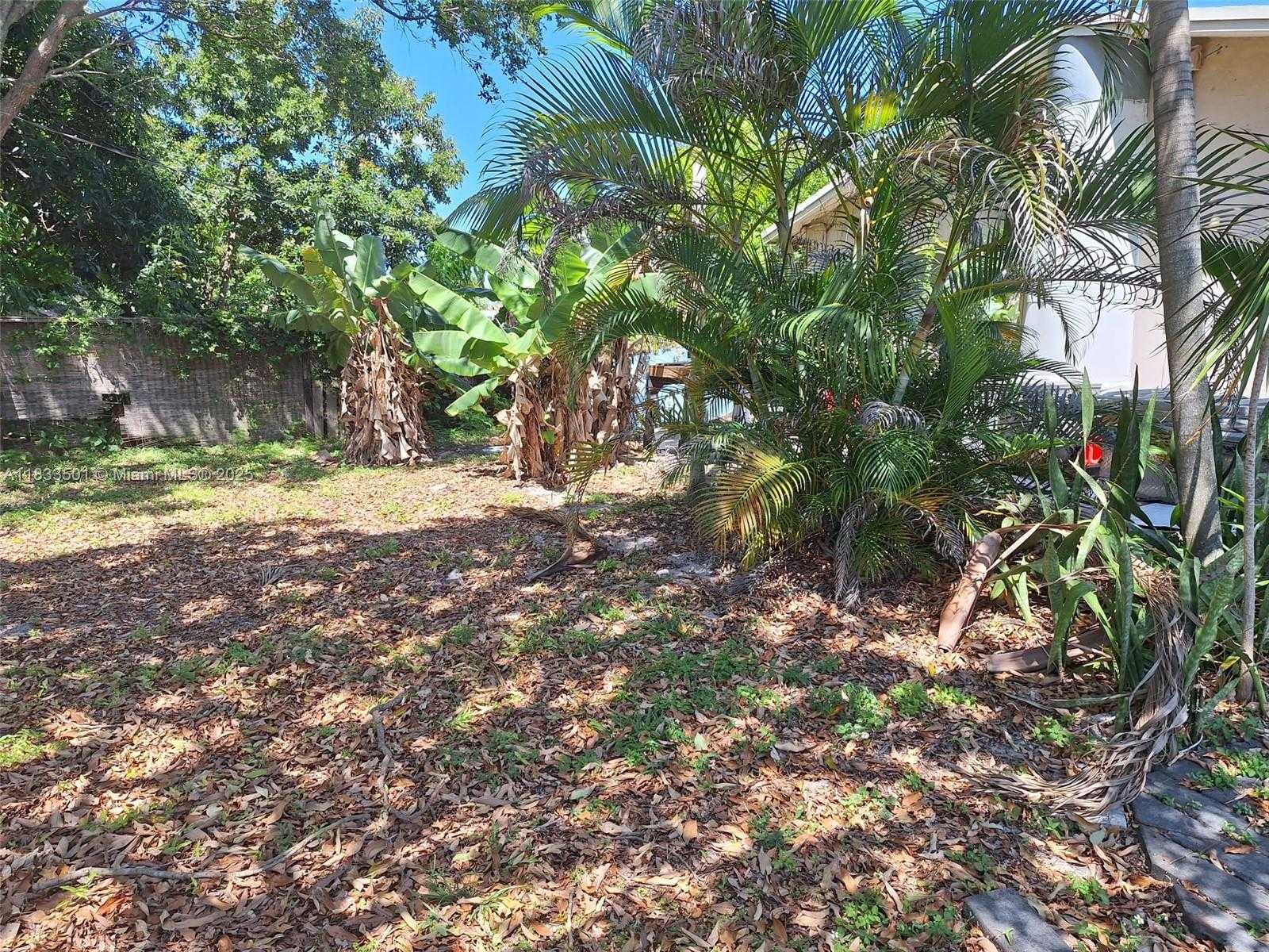 Small Image of 2610 HAYES ST #1, Hollywood Number 2