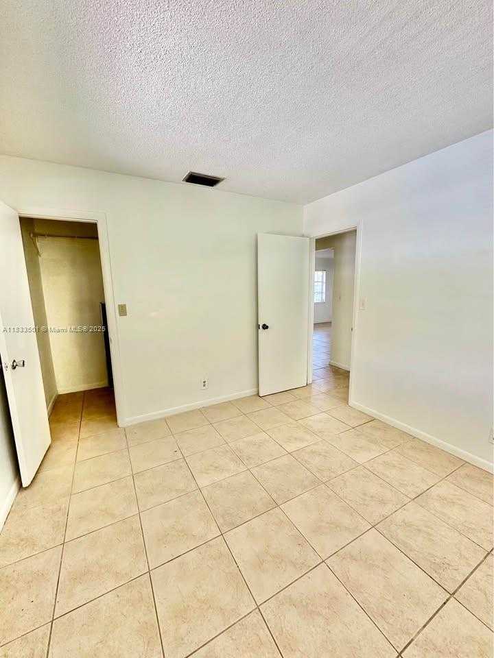 Small Image of 2610 HAYES ST #1, Hollywood Number 8