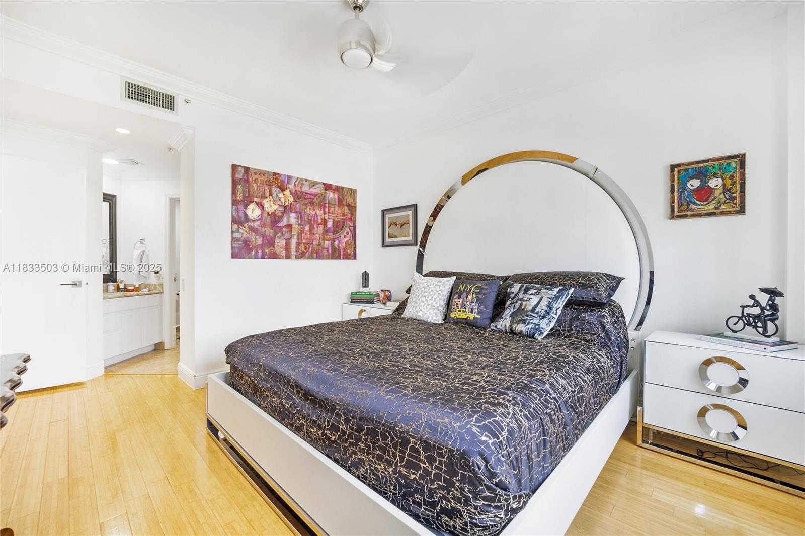 Small Image of 888 BRICKELL KEY DR #1802, Miami Number 13
