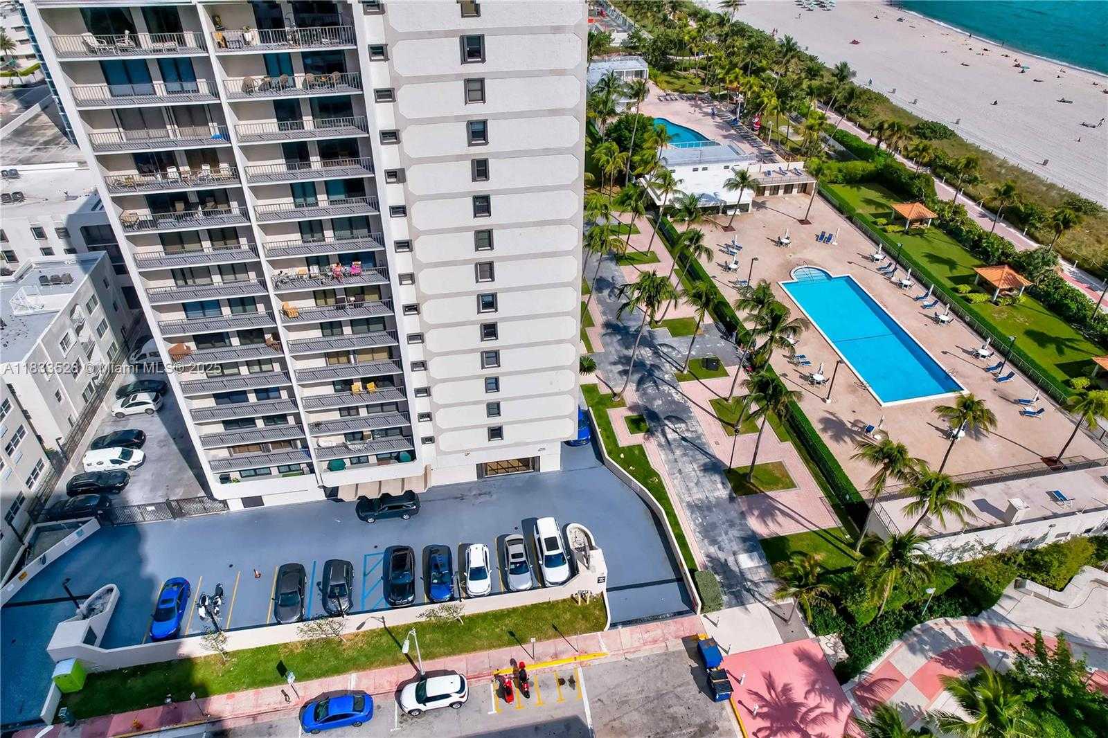 Small Image of 2625 COLLINS AVE #418, Miami Beach Number 39