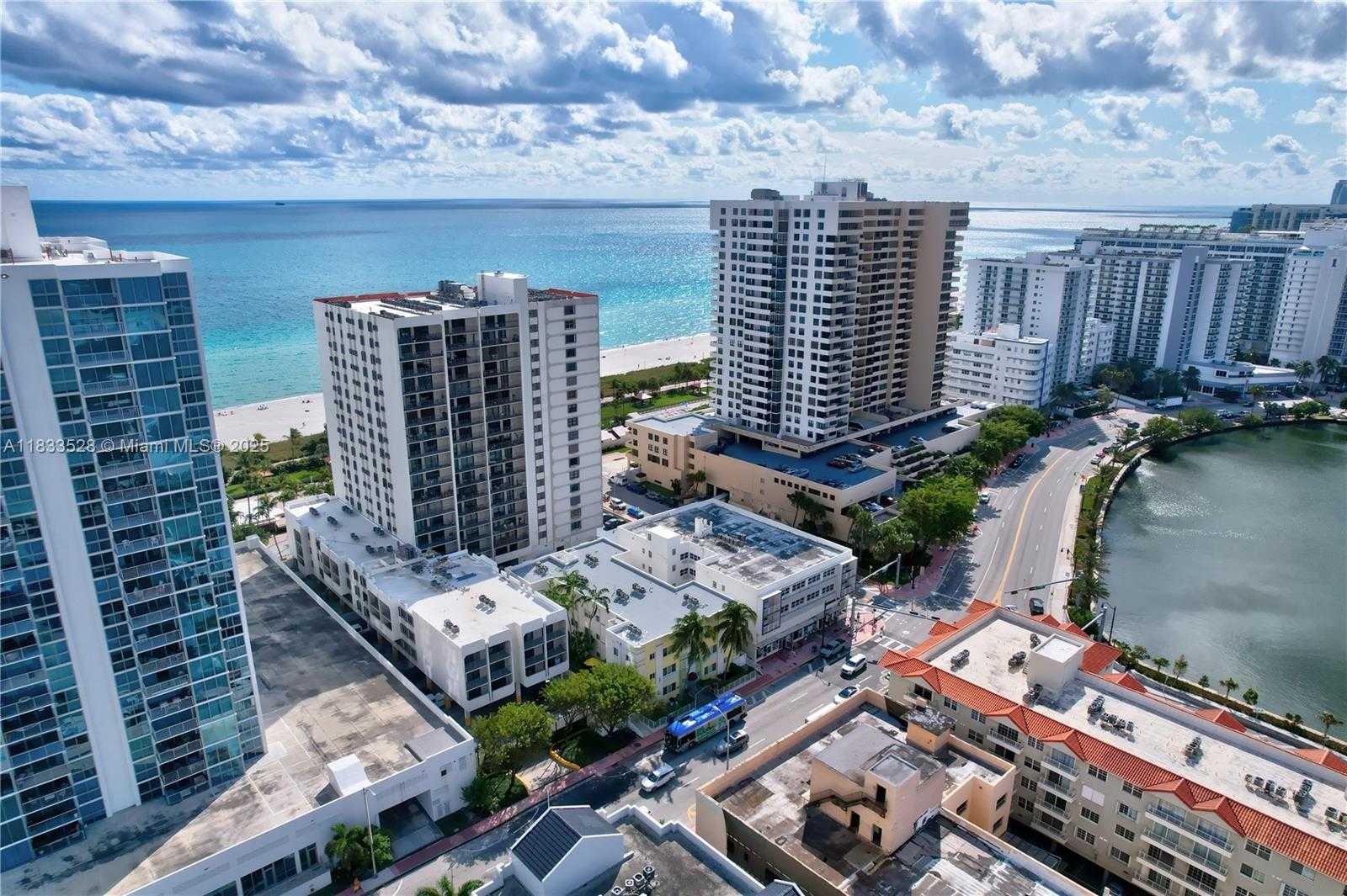 Small Image of 2625 COLLINS AVE #418, Miami Beach Number 42
