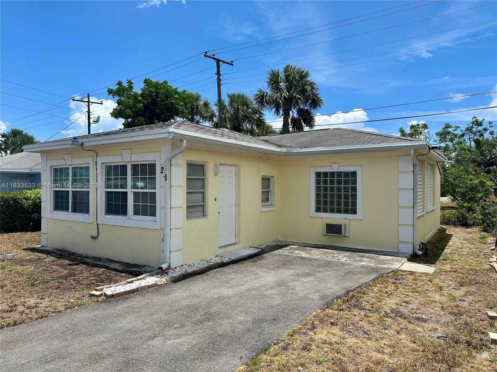 Small Image of 221 WEST 27TH ST #221, Riviera Beach Number 2