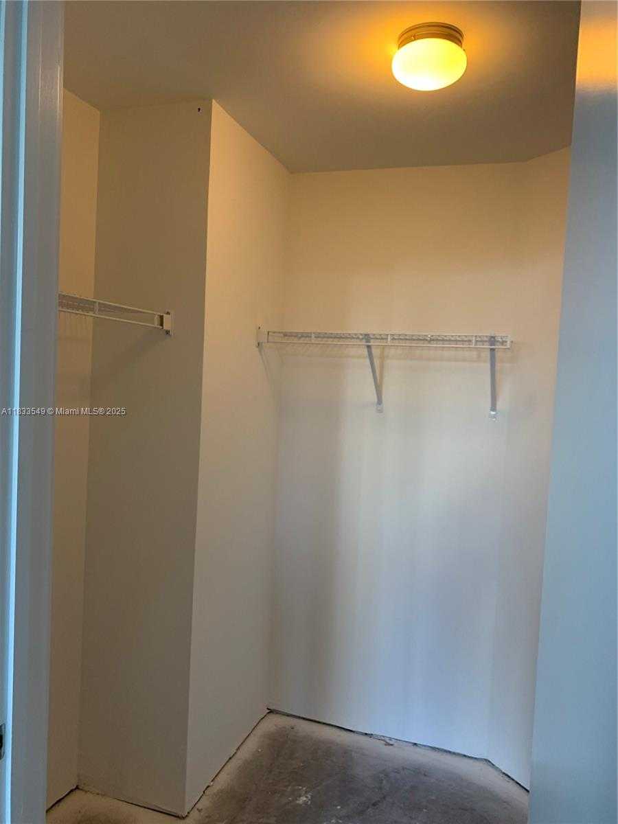 Small Image of 201 SOUTH WEST 17TH RD #310, Miami Number 10