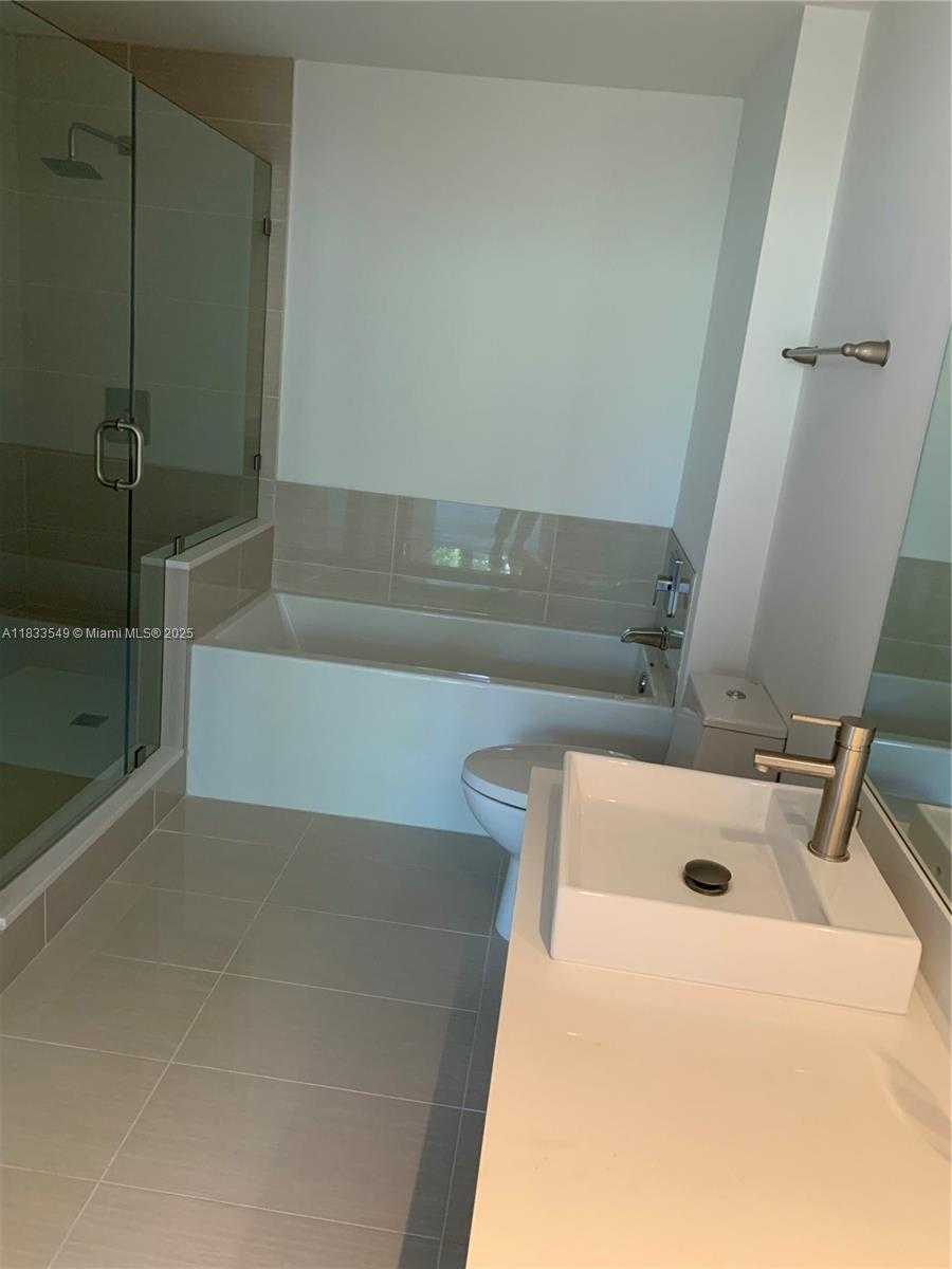 Small Image of 201 SOUTH WEST 17TH RD #310, Miami Number 31