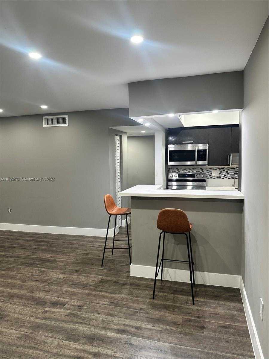 Small Image of 9449 SOUTH WEST 76TH ST #T5, Miami Number 4