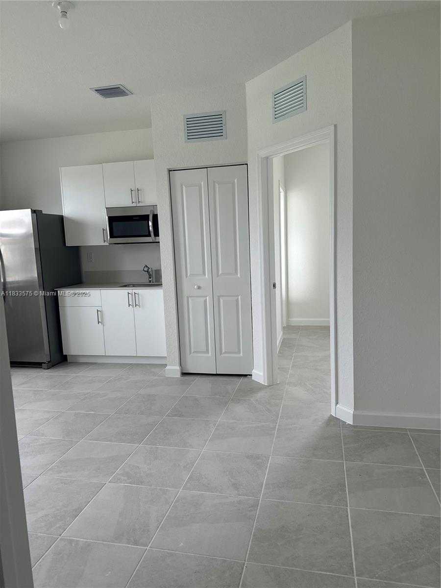 Small Image of 2923 SOUTH EAST 23 AVE #2923, Homestead Number 17